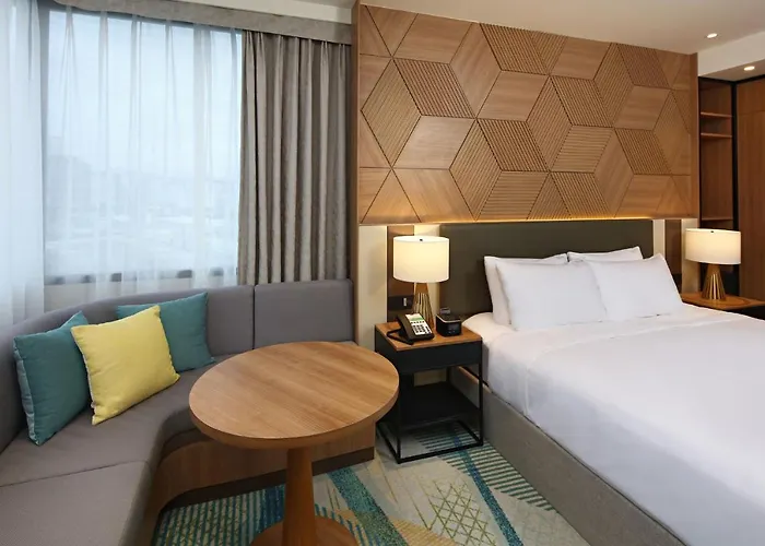 By Ihg 4* Себу