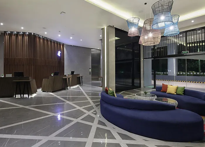 By Ihg