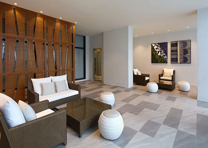 Hotel By Ihg