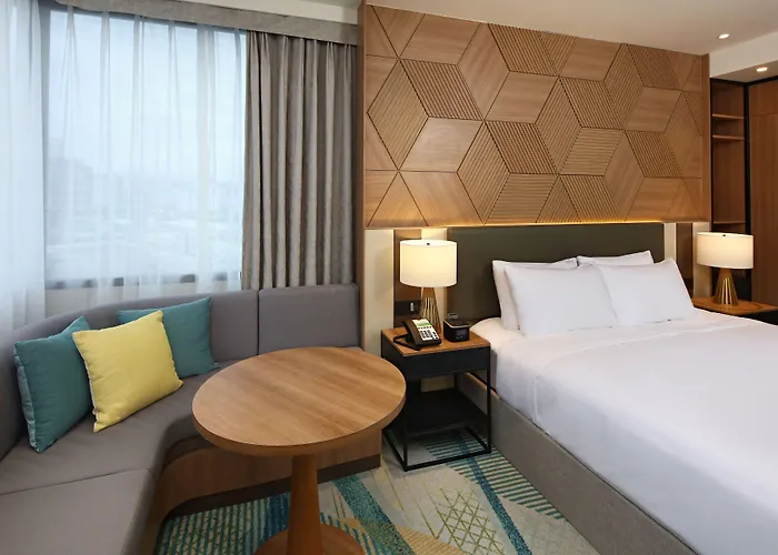 By Ihg Hotel Cebu Stadt
