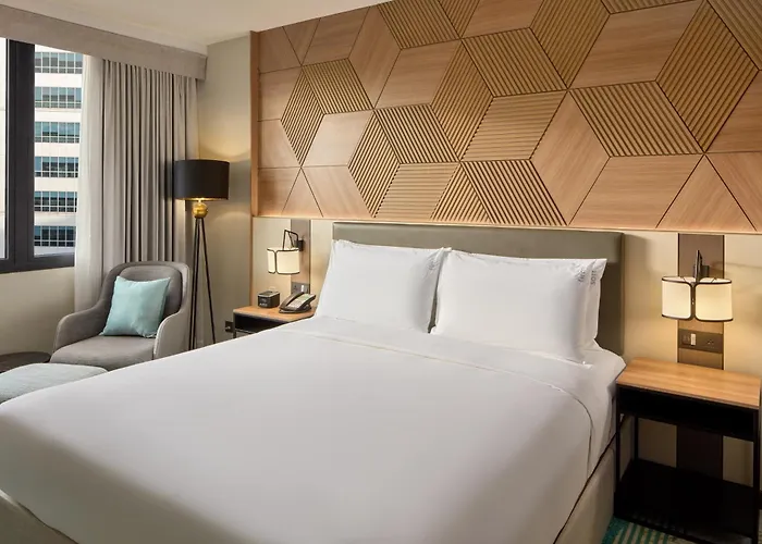 By Ihg 4* Cebu