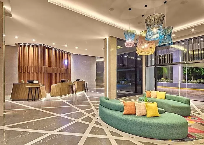 By Ihg