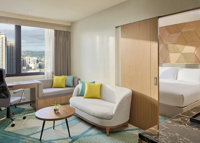 By Ihg