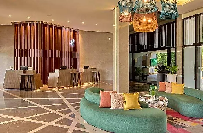 By Ihg 4*
